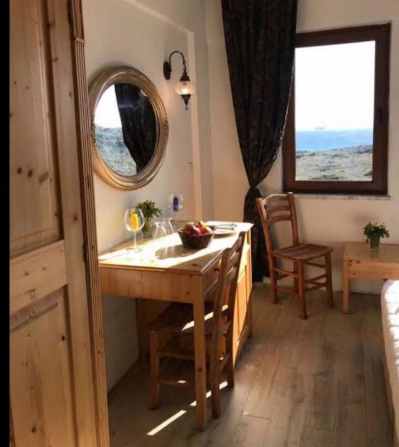Sukha Inn Hotel & Beach Bozcaada Eksteriør billede